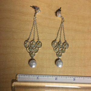 Pearl dangle earrings